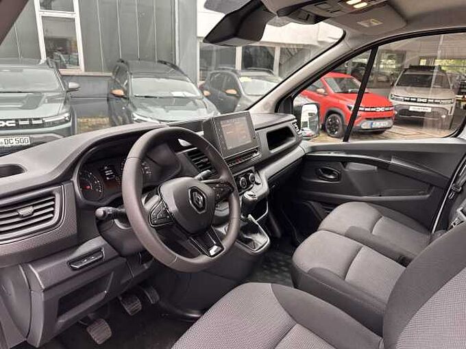 Renault Trafic L1H1 2,8t Komfort DCi 110 LED Büro uvm