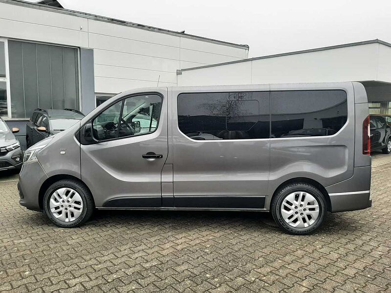 Renault Trafic SpaceClass 2.0 DCi 170 EDC