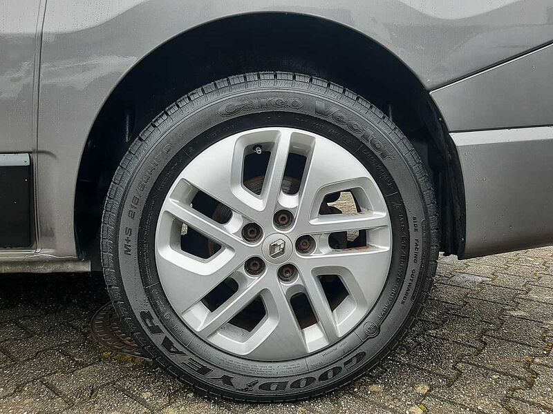 Renault Trafic SpaceClass 2.0 DCi 170 EDC