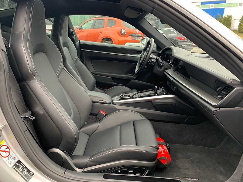 Porsche 992 911 Carrera S Bose SD PDCC PASM 4-Rad-Lenkung uvm
