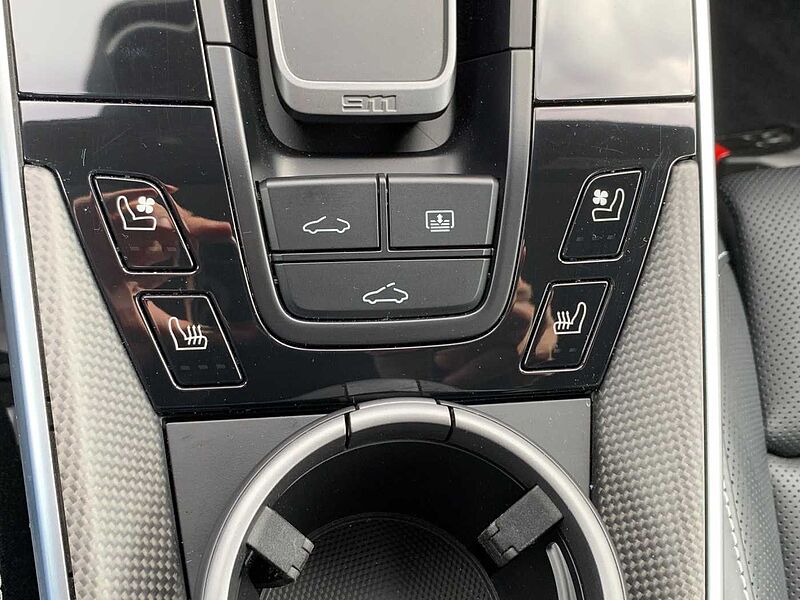 Porsche 992 911 Carrera S Bose SD PDCC PASM 4-Rad-Lenkung uvm